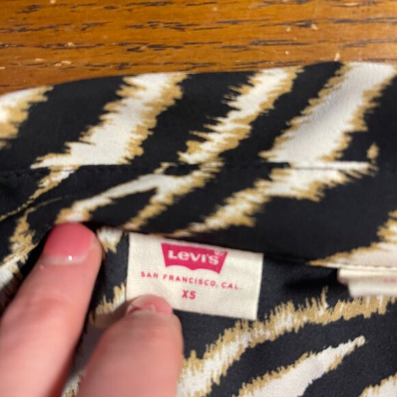 Levi’s Leopard Print Blouse – XS - Picture 2 of 2